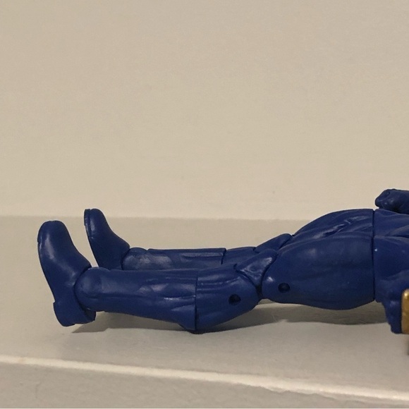 🔥 4/$15 
MARVEL Legends X-Men Cyclops 6-Inch Action Figure 2021 - Picture 9 of 9